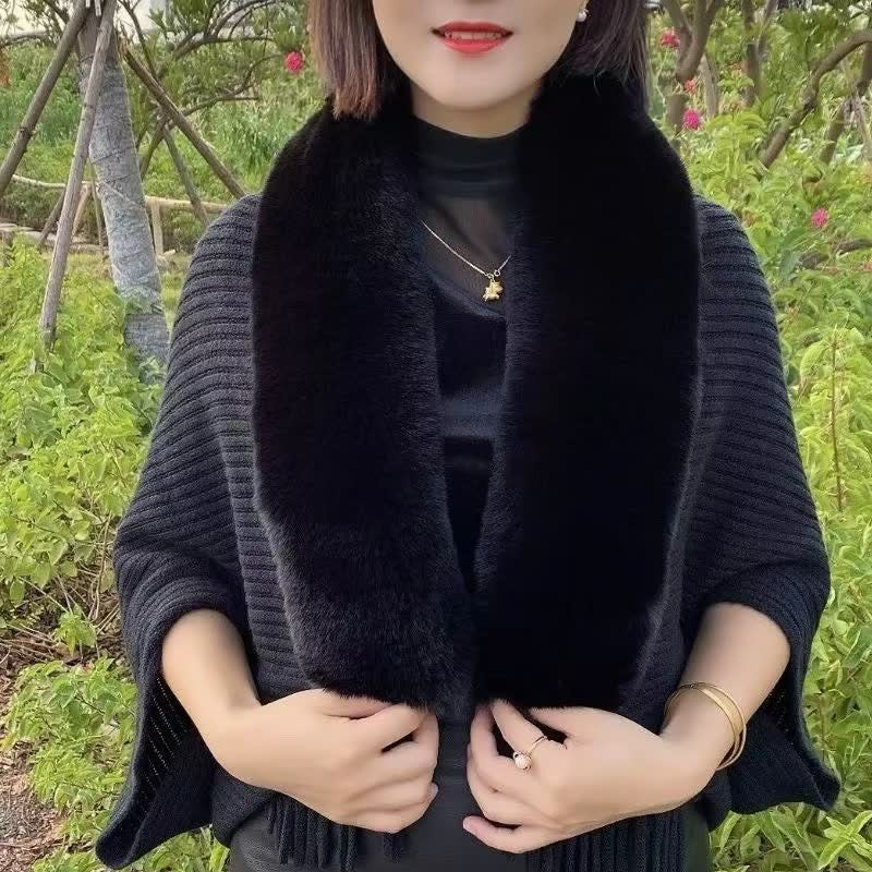 冬の快適さのための厚くて暖かいジャケット