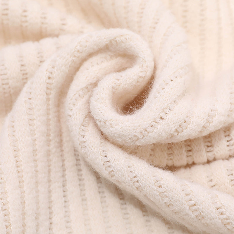 冬の快適さのための厚くて暖かいジャケット
